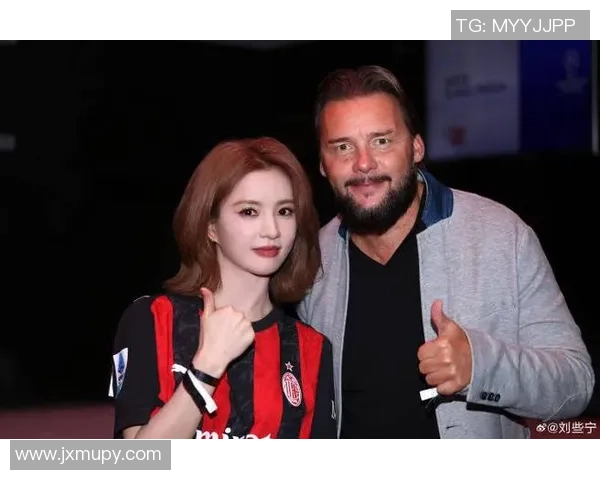 足球巨星全景风采展现全球球迷热情与荣耀时刻