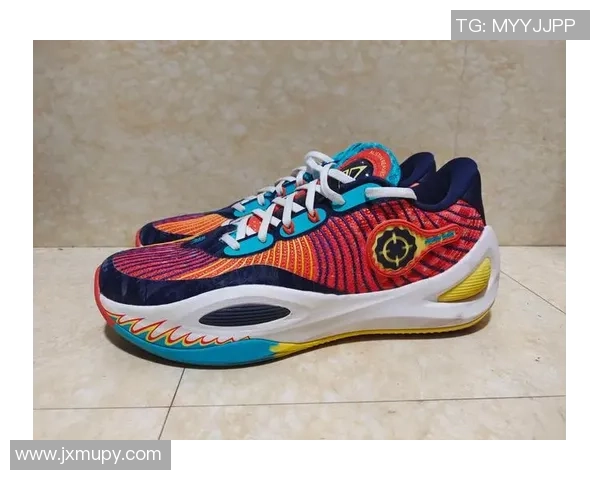 球星签名足球鞋市场价格分析及购买建议